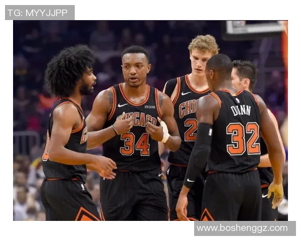 浙江东阳光成功晋级季后赛，球迷热情庆祝球队取得胜利